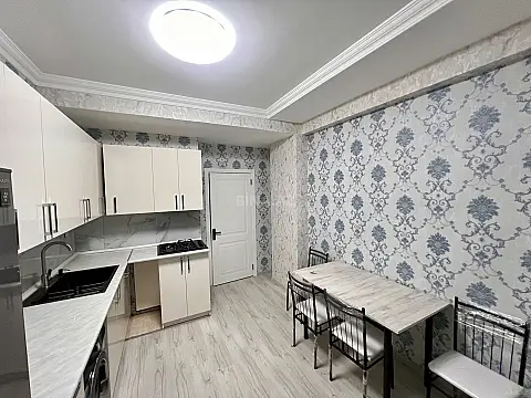 Kirayə verilir 1 otaqlı mənzil 60 m²