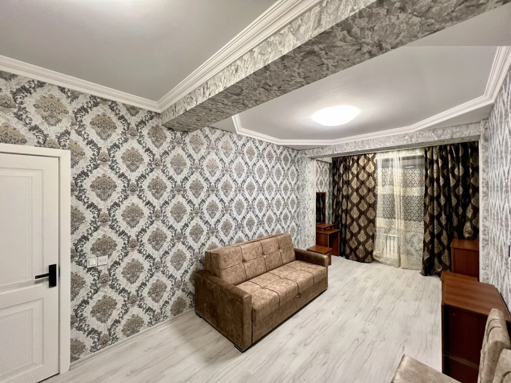 Kirayə verilir 1 otaqlı mənzil 60 m²