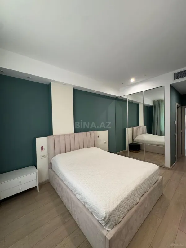Kirayə verilir 4 otaqlı mənzil 170 m²