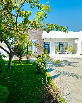 Kirayə verilir 4 otaqlı həyət evi 240 m²