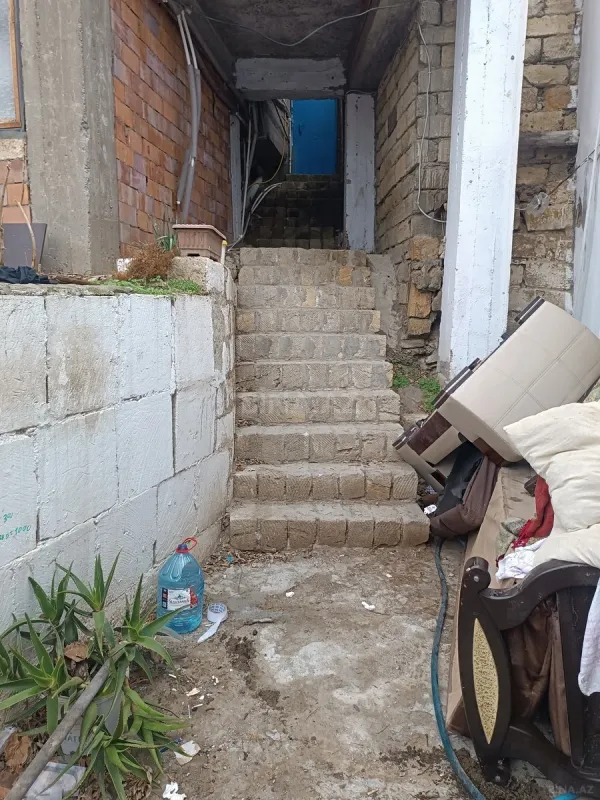 Satılır 2 otaqlı həyət evi 74 m²