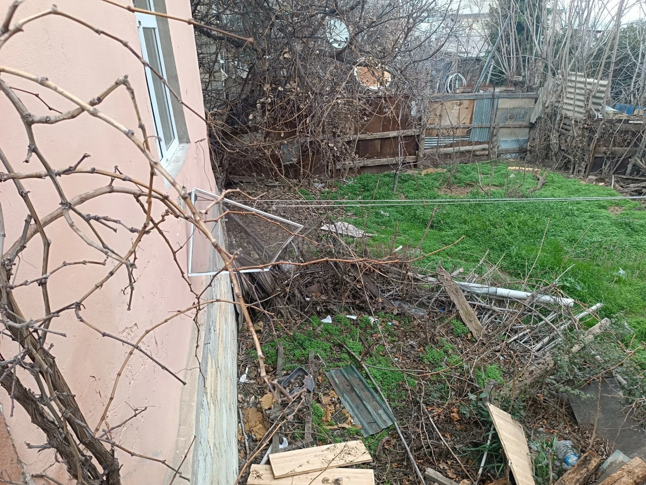 Satılır 2 otaqlı həyət evi 74 m²