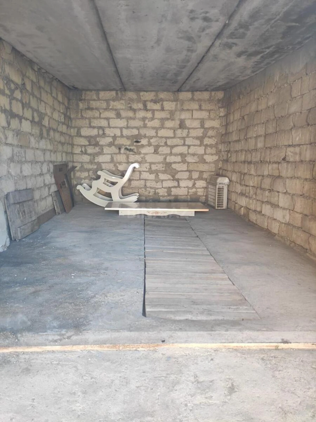 Kirayə verilir qaraj 19 m²