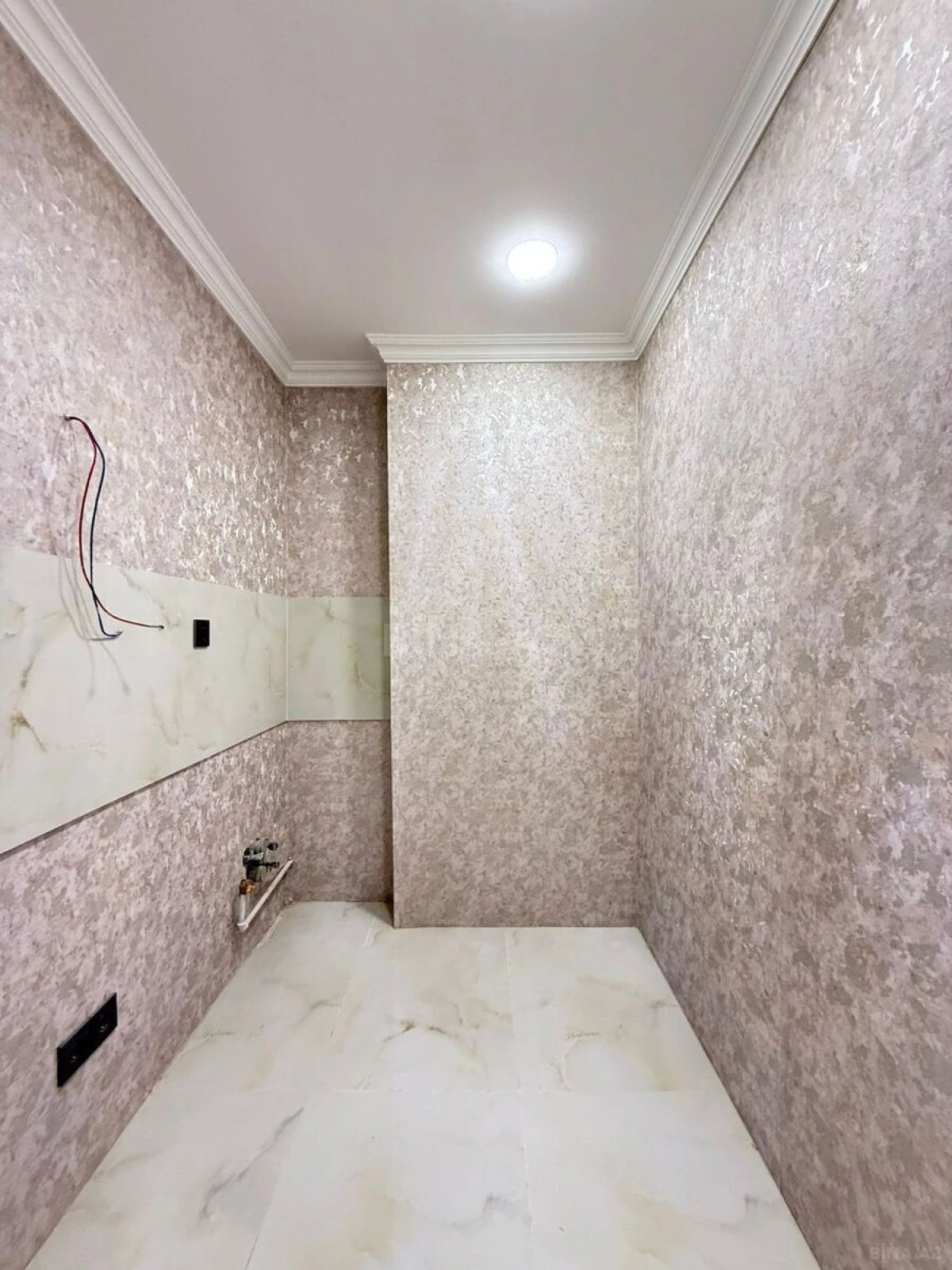Satılır 2 otaqlı mənzil 43 m²