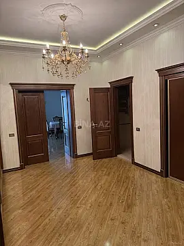 Kirayə verilir 2 otaqlı mənzil 125 m²