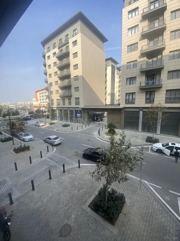 Satılır 3 otaqlı mənzil 164 m²