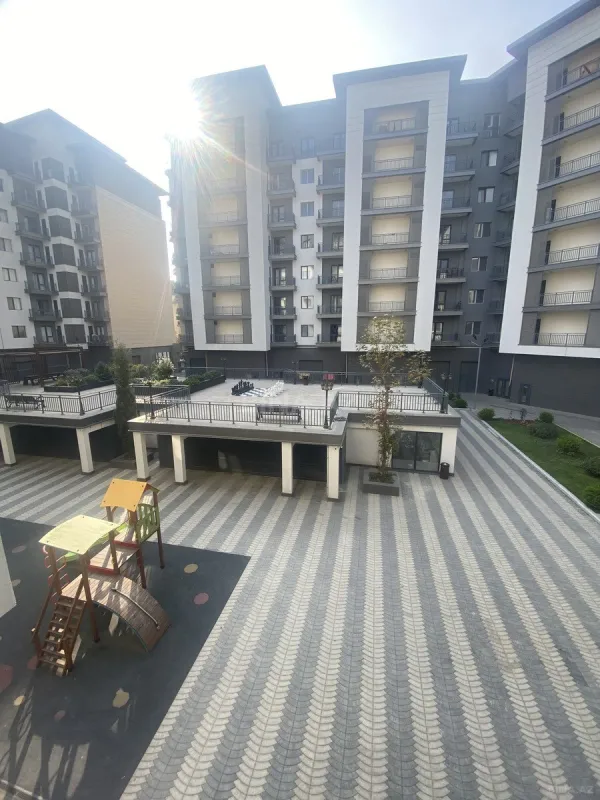 Satılır 3 otaqlı mənzil 164 m²