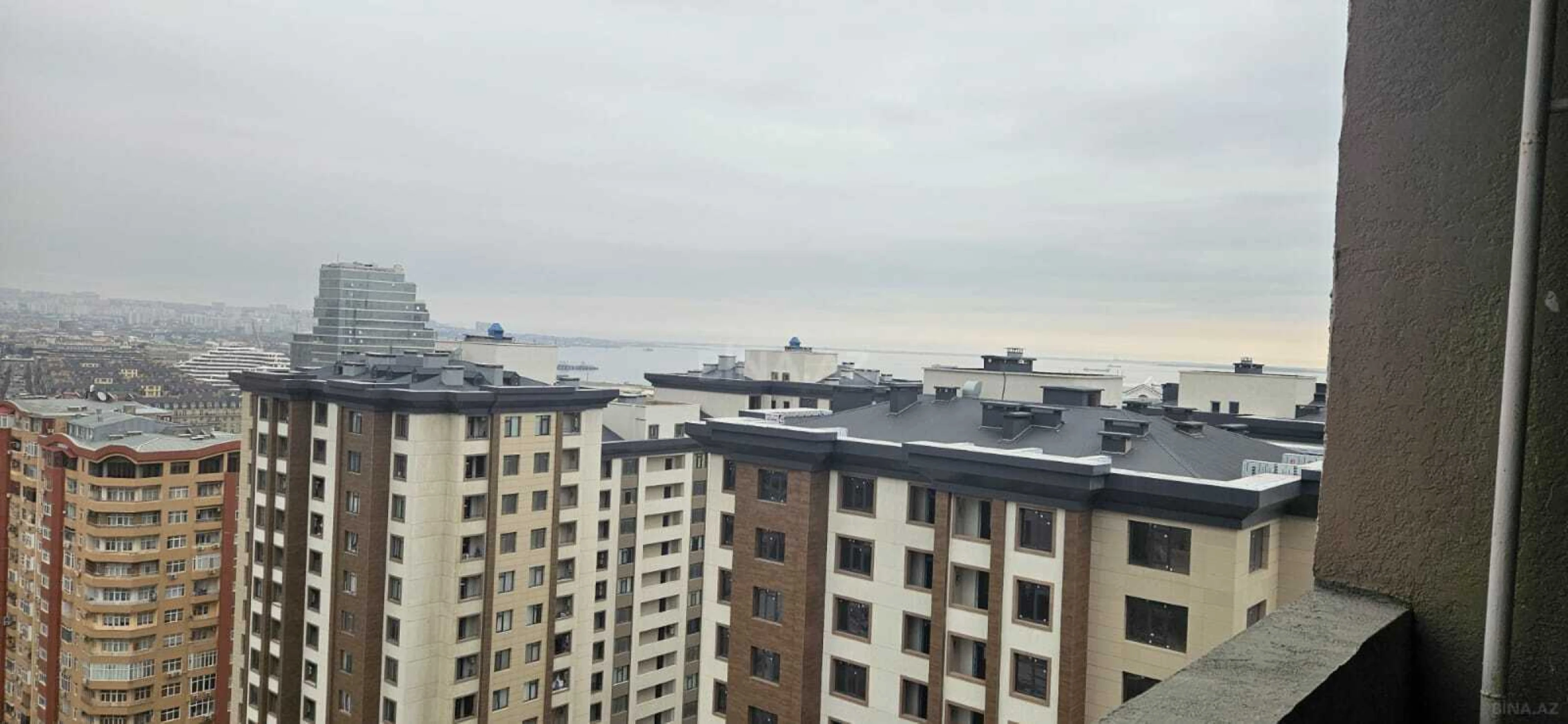 Kirayə verilir 2 otaqlı mənzil 76 m²