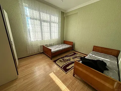 Kirayə verilir 3 otaqlı mənzil 105 m²