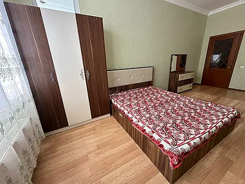 Kirayə verilir 3 otaqlı mənzil 105 m²