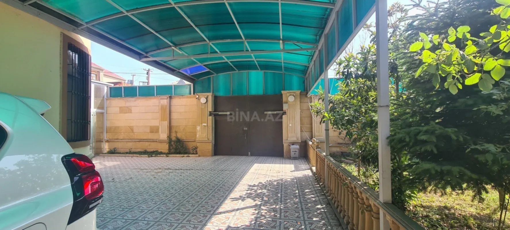 Kirayə verilir 7 otaqlı həyət evi 450 m²
