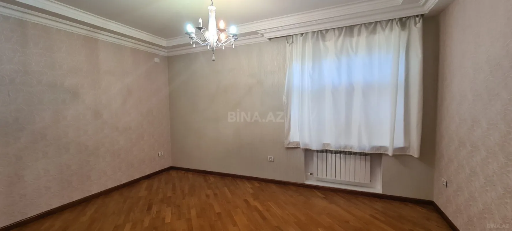 Kirayə verilir 7 otaqlı həyət evi 450 m²