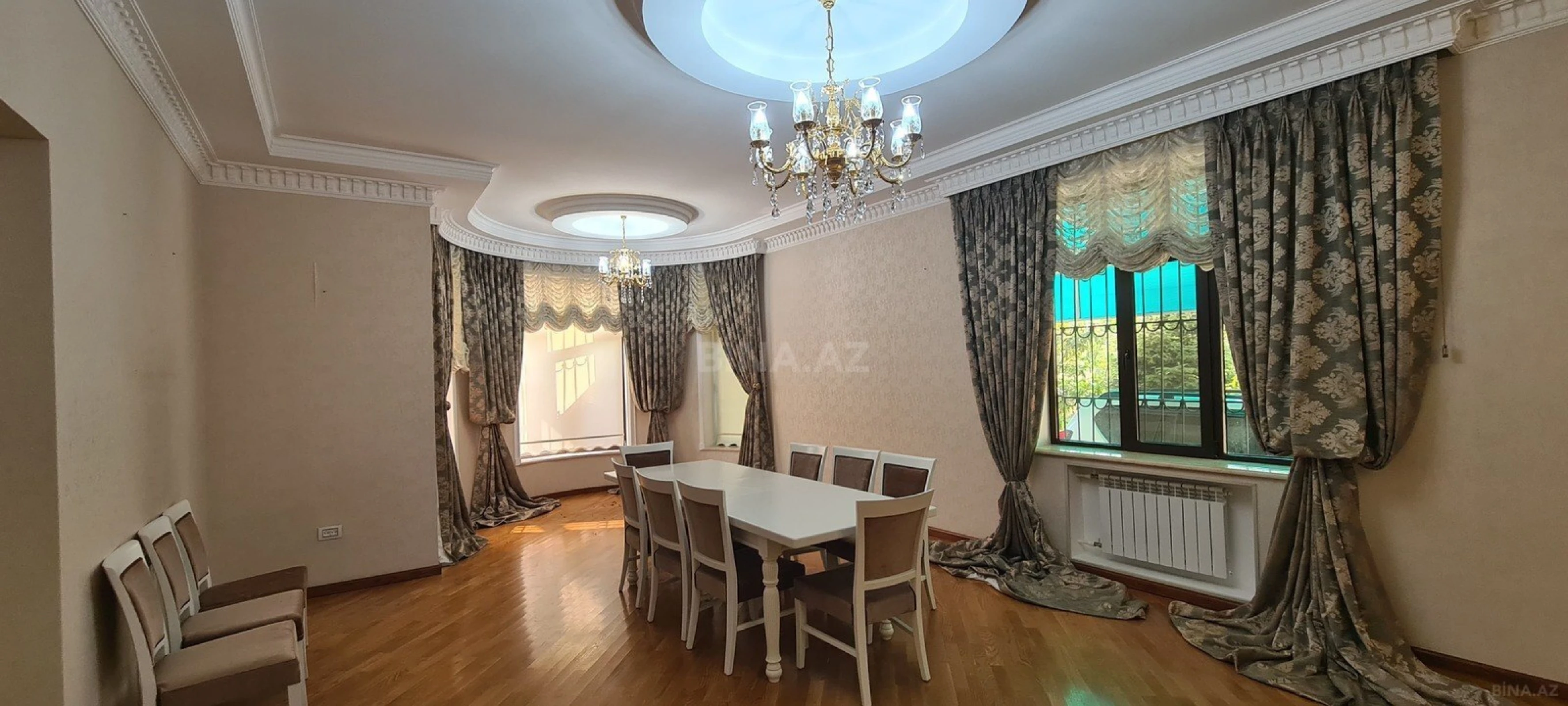Kirayə verilir 7 otaqlı həyət evi 450 m²