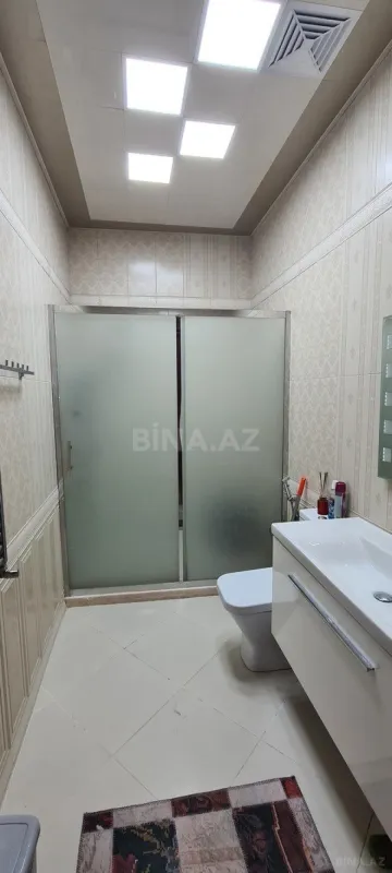 Kirayə verilir 7 otaqlı həyət evi 450 m²
