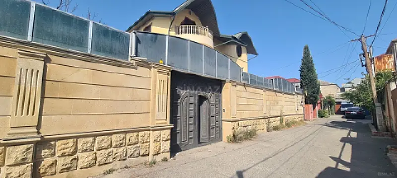Kirayə verilir 7 otaqlı həyət evi 450 m² — Bakı, Qaraçuxur 7 otaq 450.00 m²