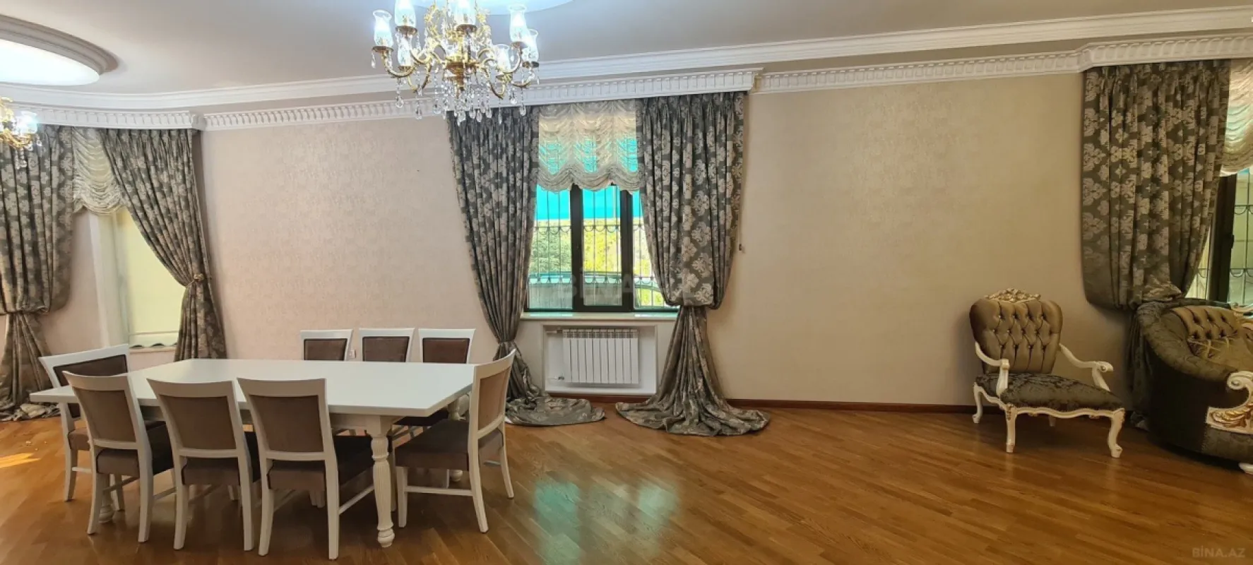 Kirayə verilir 7 otaqlı həyət evi 450 m²