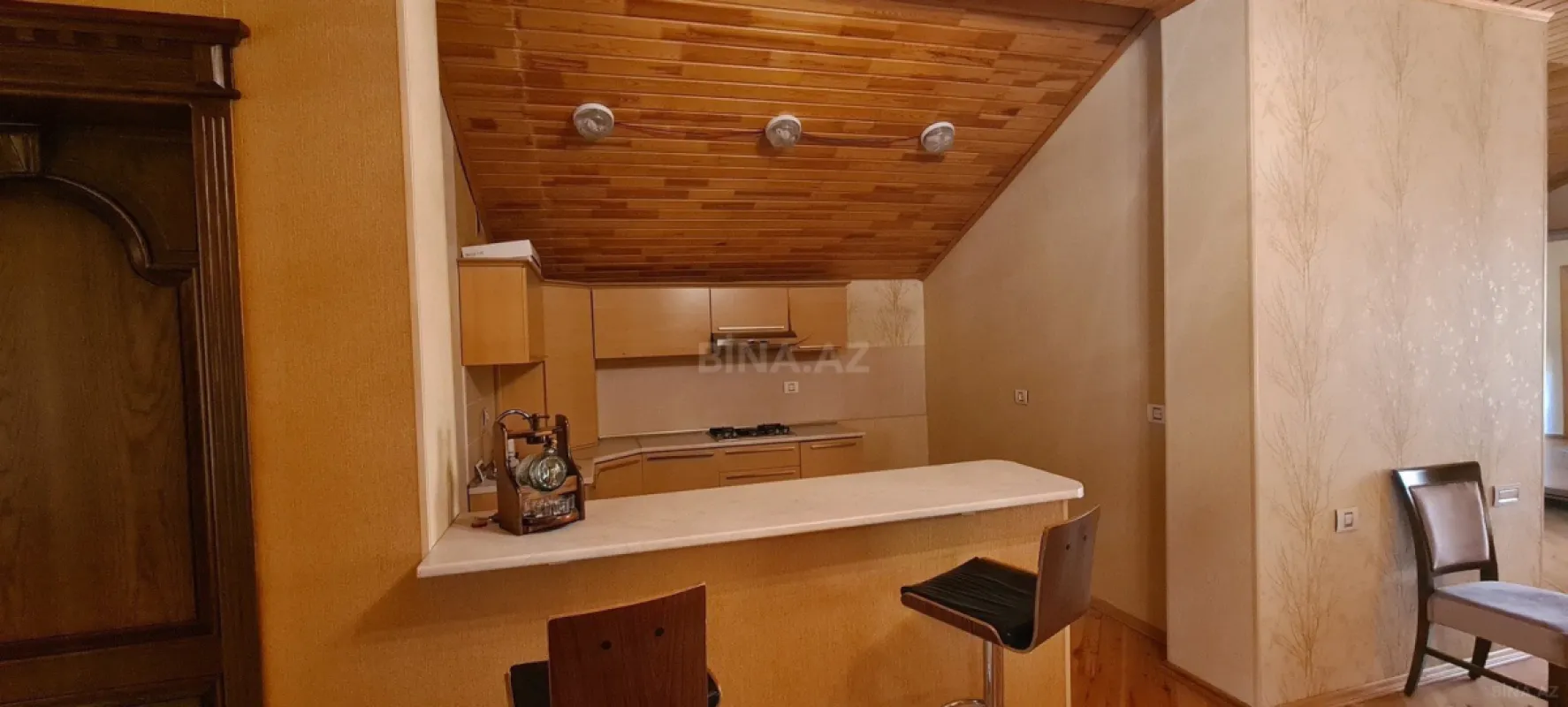 Kirayə verilir 7 otaqlı həyət evi 450 m²