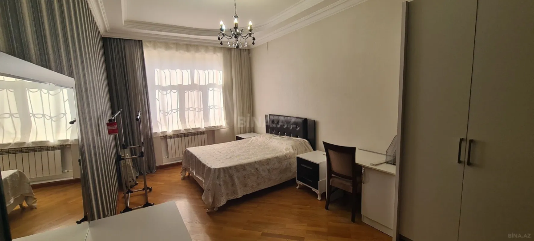 Kirayə verilir 7 otaqlı həyət evi 450 m²
