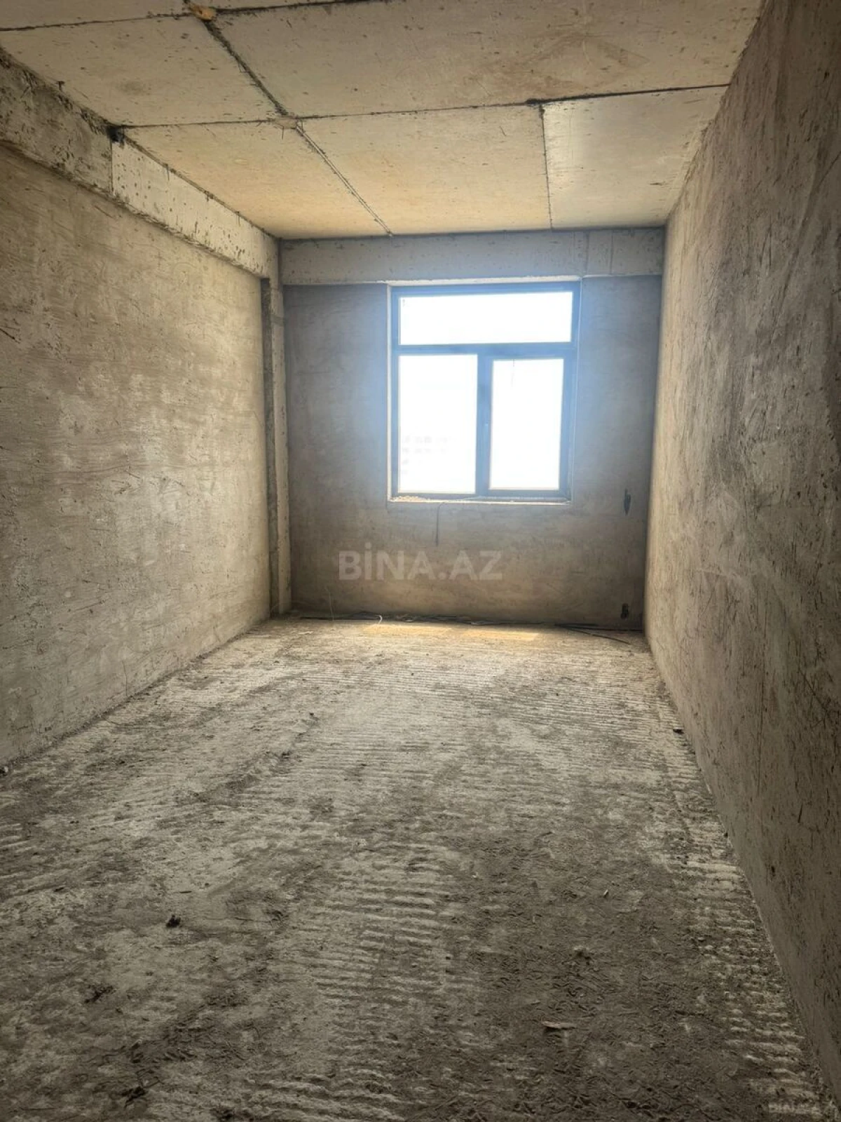 Satılır 2 otaqlı mənzil 70 m²