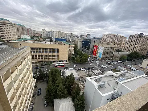 Satılır 2 otaqlı mənzil 70 m²