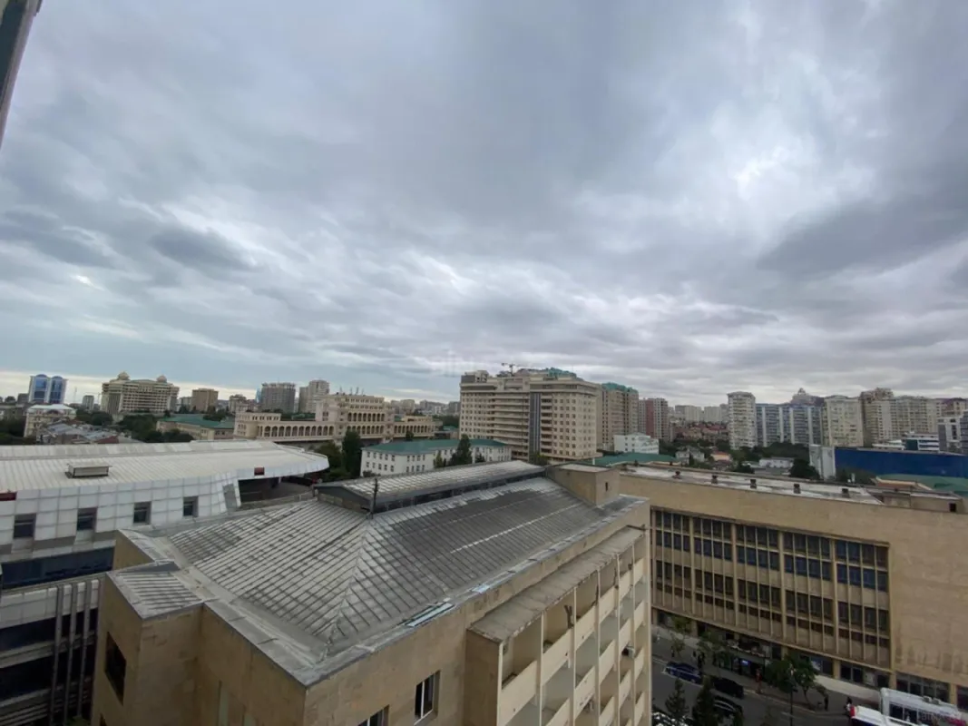 Satılır 2 otaqlı mənzil 70 m²