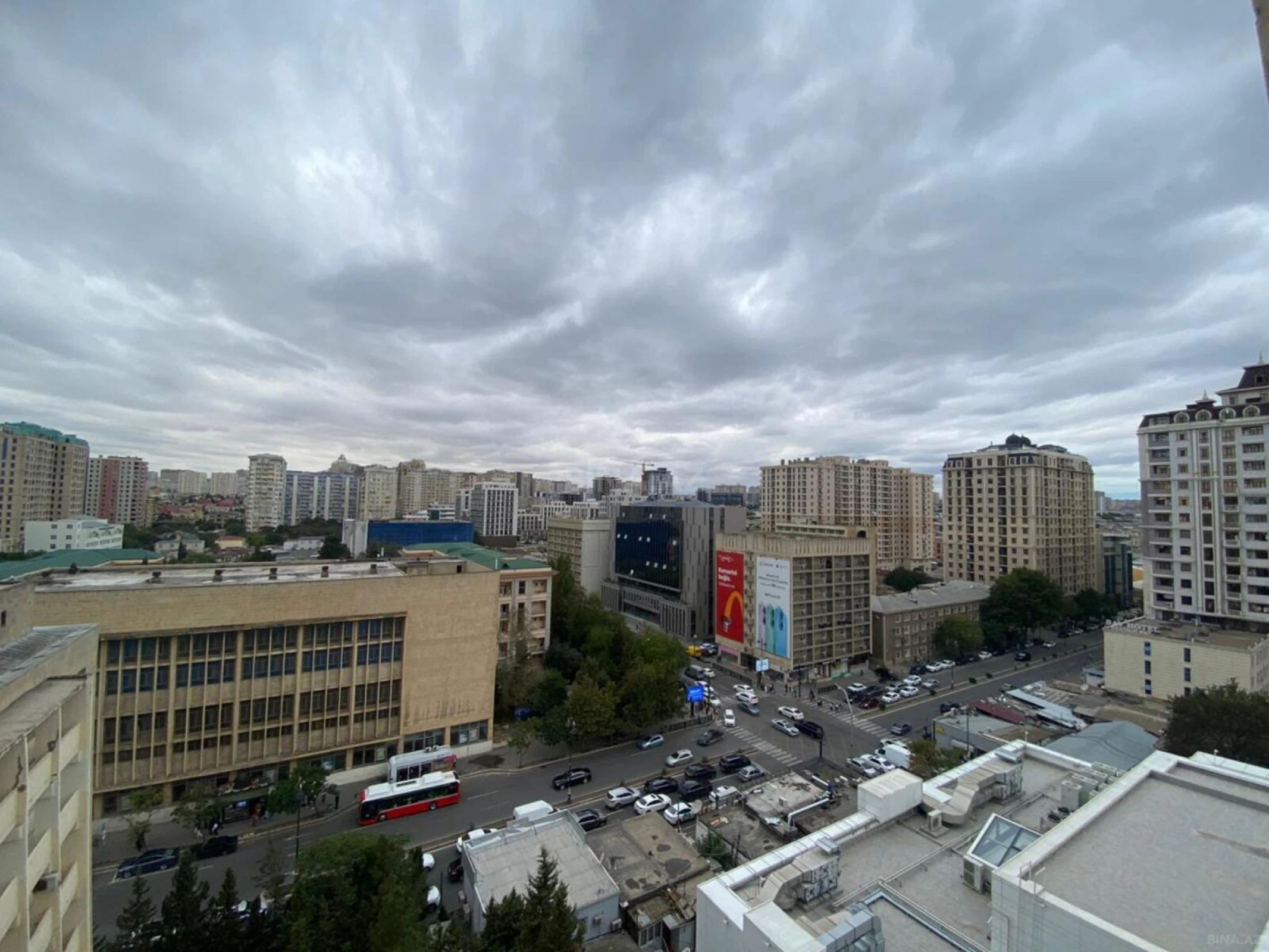 Satılır 2 otaqlı mənzil 70 m²