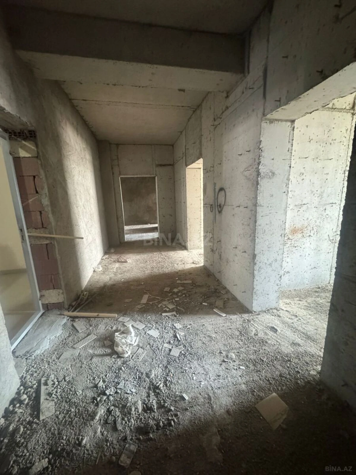 Satılır 2 otaqlı mənzil 70 m²