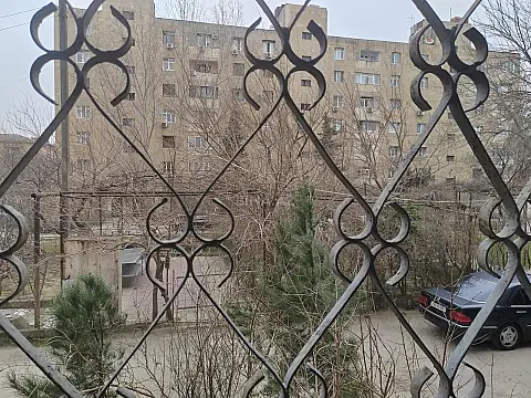 Satılır 4 otaqlı mənzil 90 m²