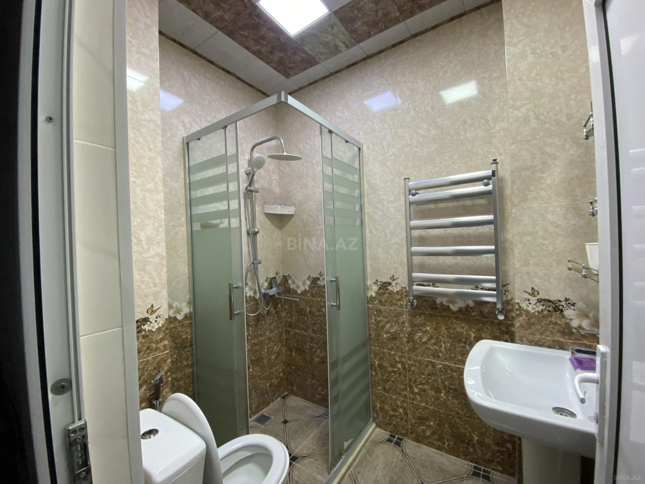 Satılır 3 otaqlı mənzil 66 m²