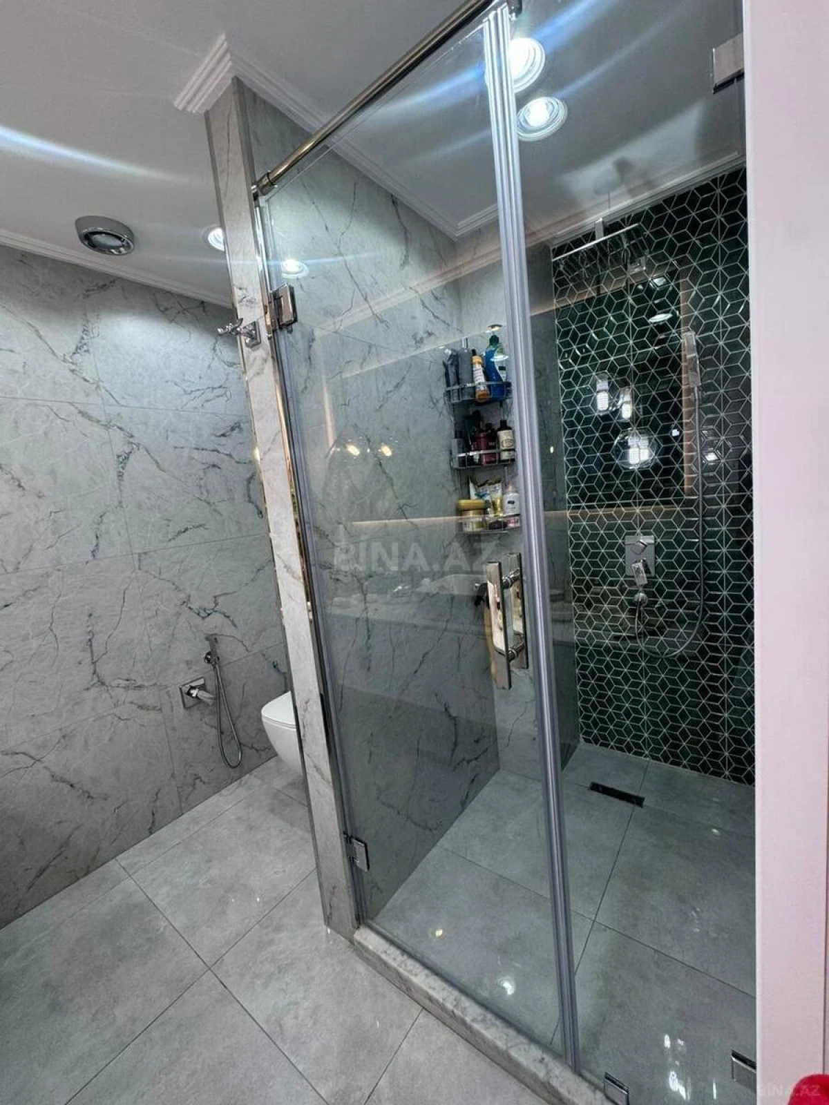 Satılır 3 otaqlı mənzil 116 m²