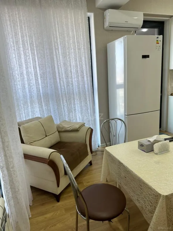 Kirayə verilir 3 otaqlı mənzil 100 m²