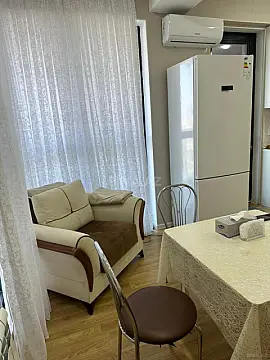 Kirayə verilir 3 otaqlı mənzil 100 m²