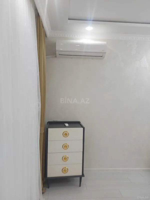 Kirayə verilir 2 otaqlı mənzil 80 m²