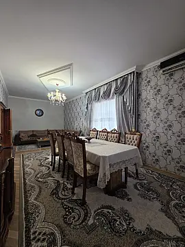 Satılır 5 otaqlı həyət evi 200 m² — Bakı, Yeni Yasamal 5 otaq 200.00 m²