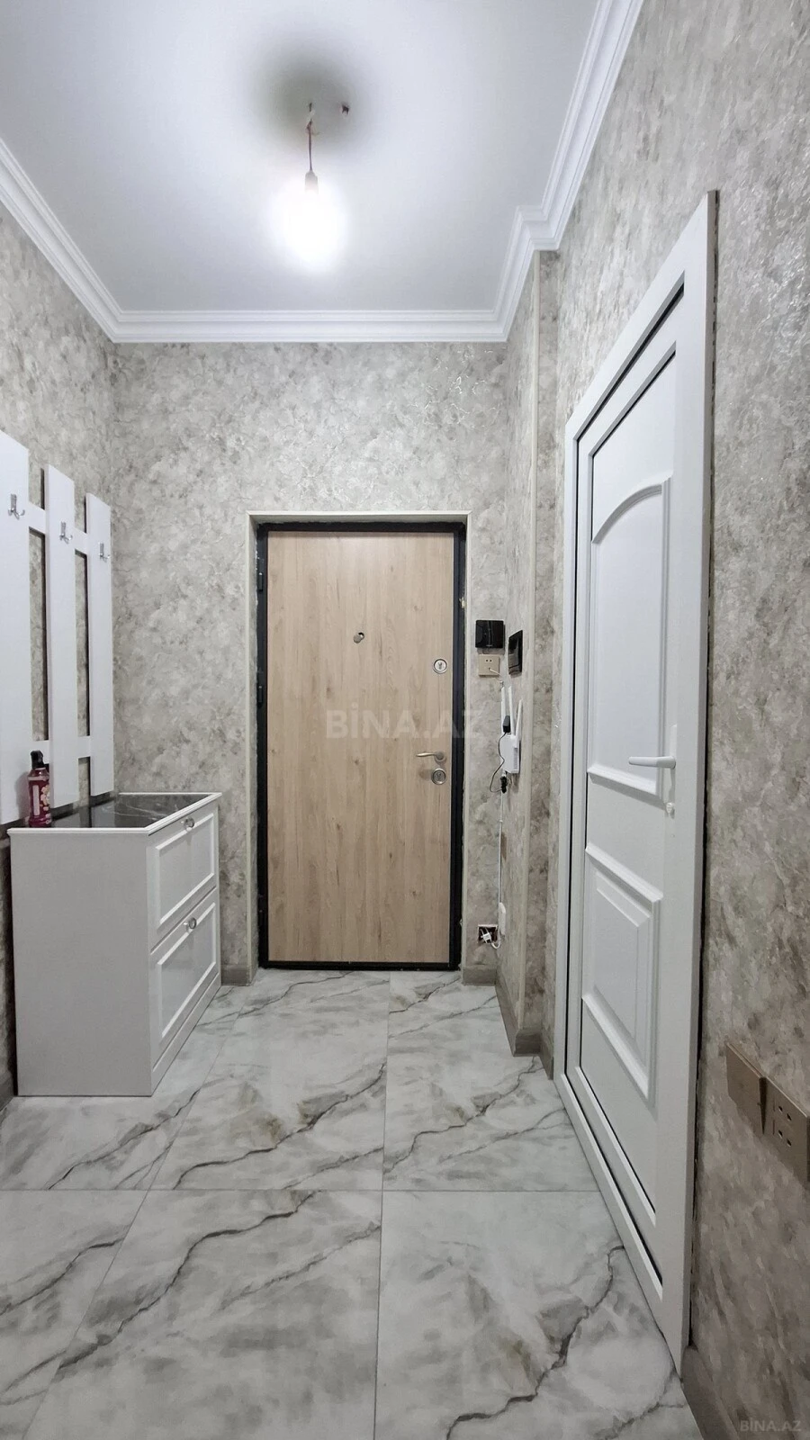 Kirayə verilir 2 otaqlı mənzil 60 m²