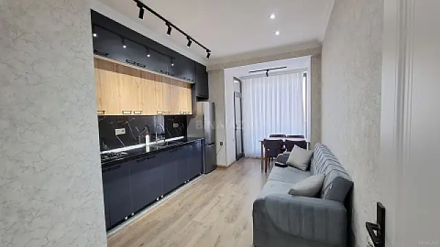 Kirayə verilir 2 otaqlı mənzil 60 m²