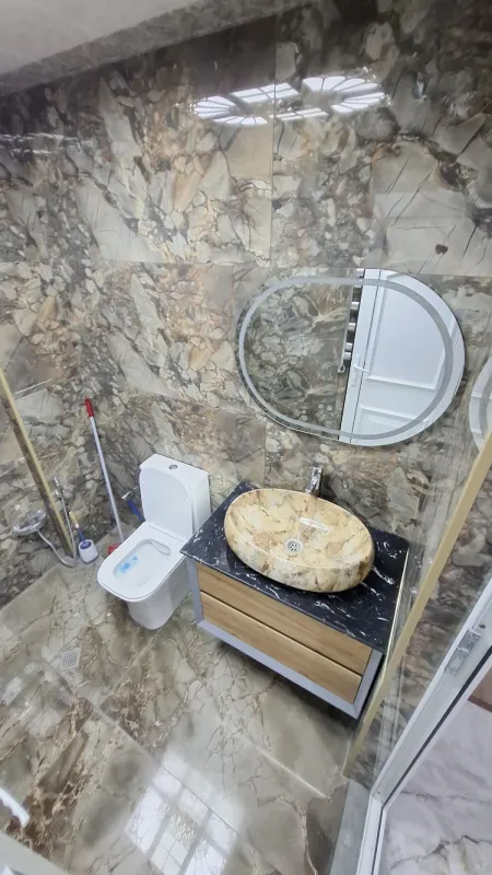 Kirayə verilir 2 otaqlı mənzil 60 m²