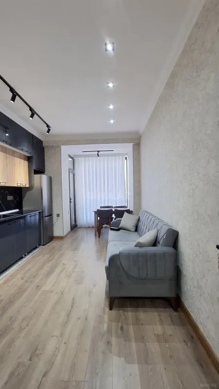 Kirayə verilir 2 otaqlı mənzil 60 m²