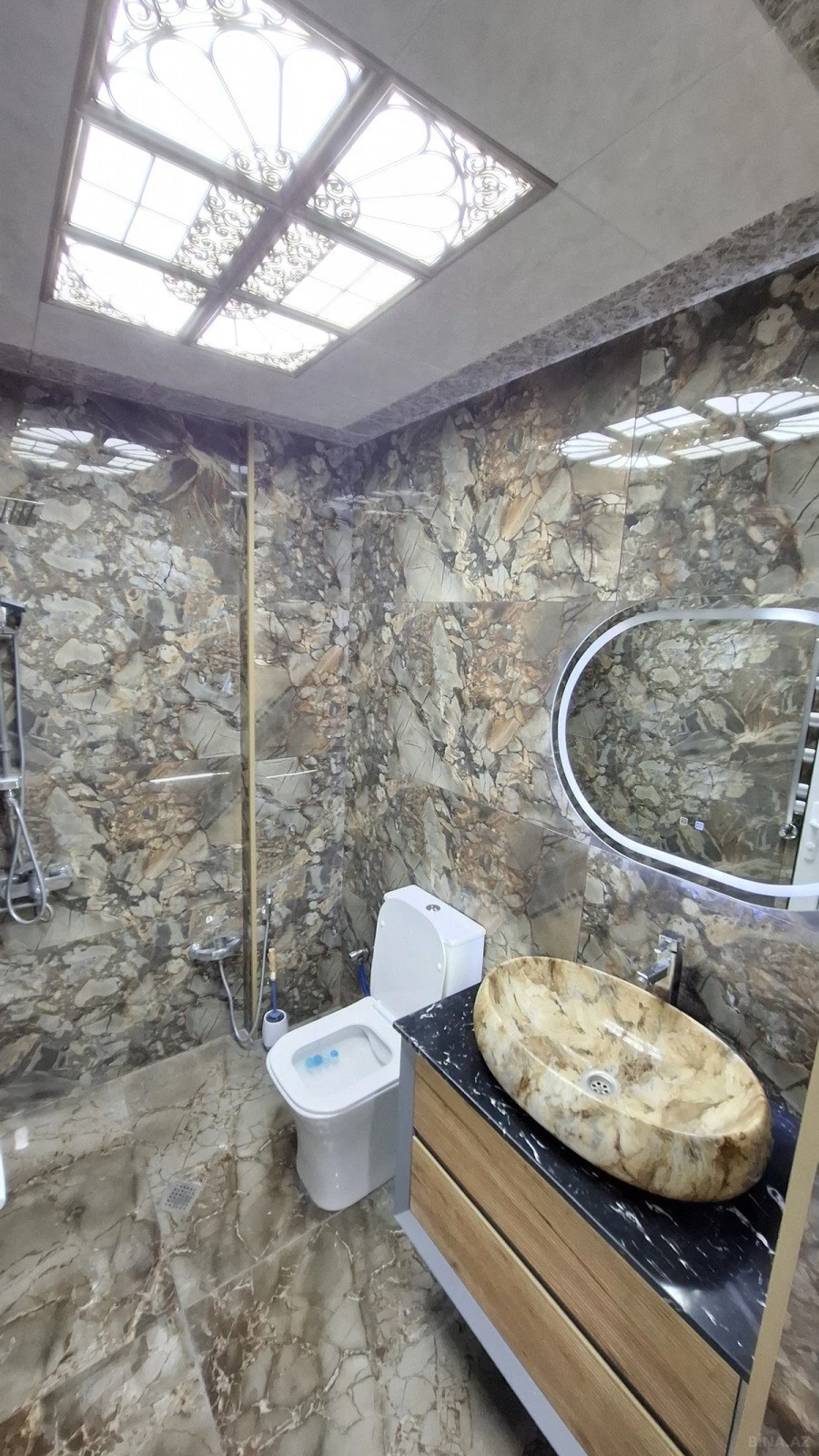 Kirayə verilir 2 otaqlı mənzil 60 m²