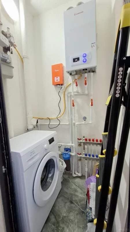 Kirayə verilir 2 otaqlı mənzil 60 m²