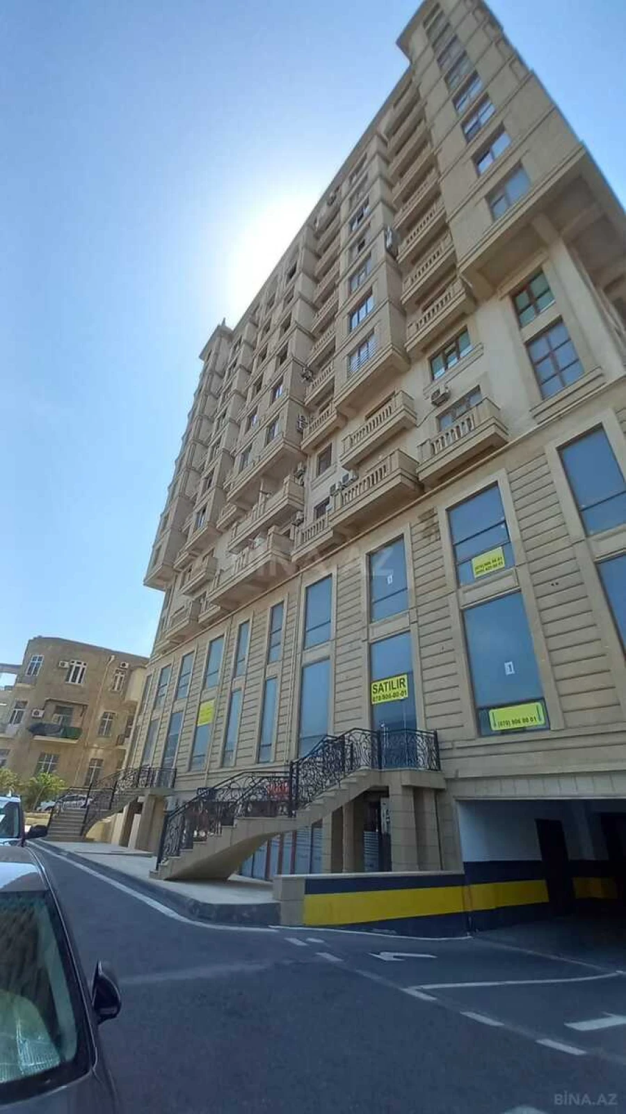 Satılır 3 otaqlı mənzil 132 m²