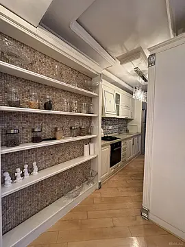 Satılır 4 otaqlı mənzil 107 m²