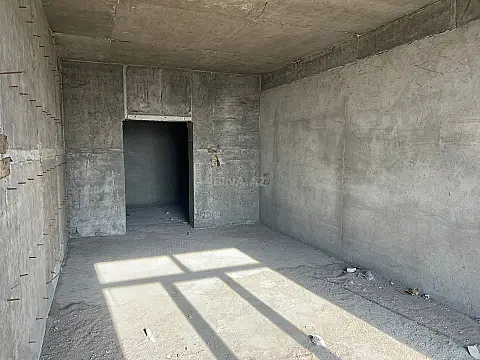 Satılır 3 otaqlı mənzil 152 m²