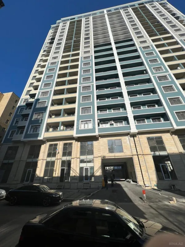 Satılır 3 otaqlı mənzil 152 m²