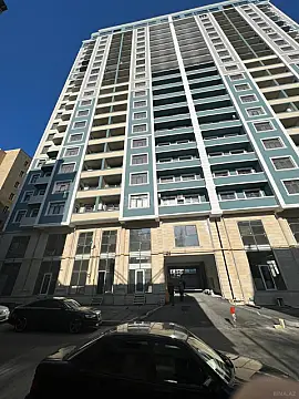 Satılır 3 otaqlı mənzil 152 m²