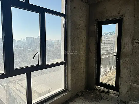 Satılır 3 otaqlı mənzil 152 m²