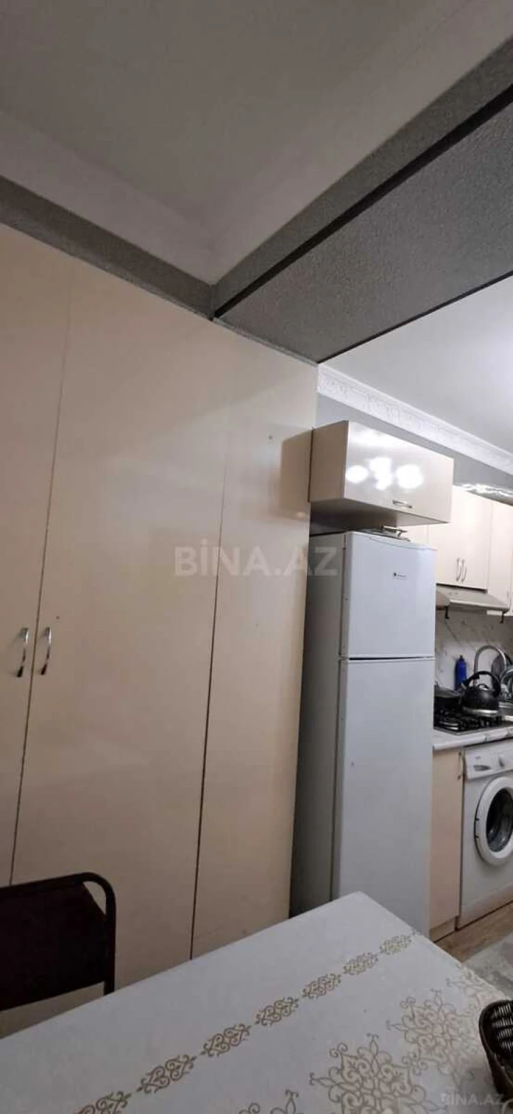 Satılır 4 otaqlı mənzil 150 m²