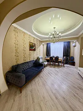 Satılır 3 otaqlı mənzil 110 m²
