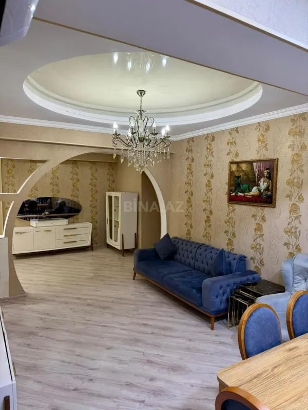 Satılır 3 otaqlı mənzil 110 m²