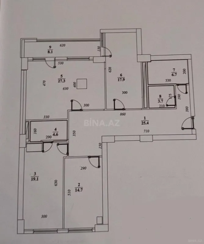 Satılır 3 otaqlı mənzil 135 m²